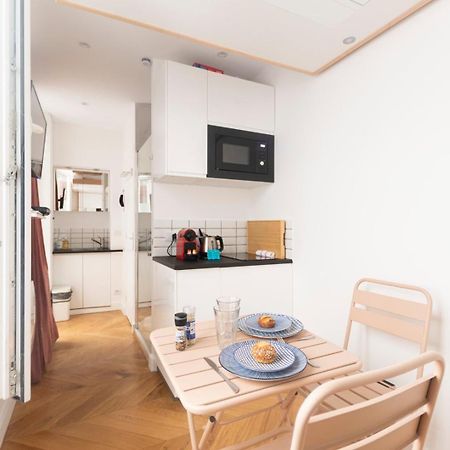 Super Central Mini Studio - 2 Pax, Murphy Bed Paris Exteriör bild
