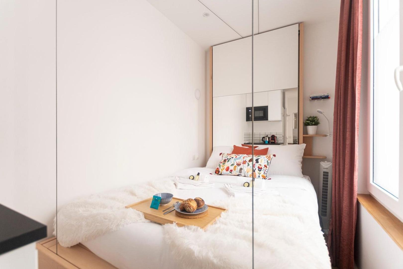 Super Central Mini Studio - 2 Pax, Murphy Bed Paris Exteriör bild